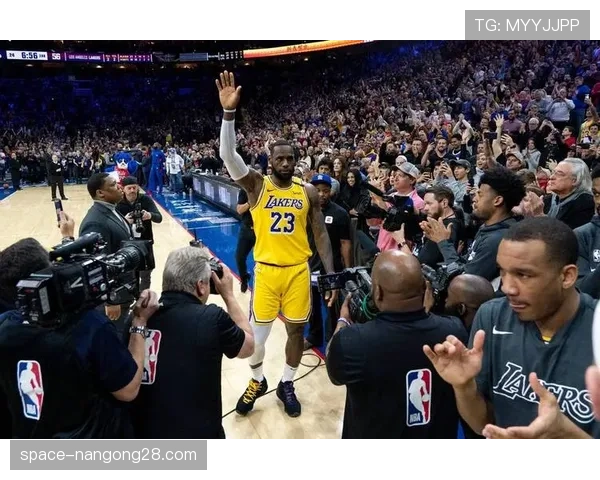 特写：詹姆斯生涯总出场时间超越贾巴尔，独居历史第一